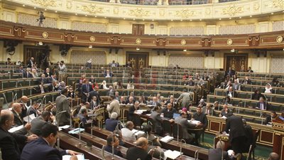 نص قانون التصالح في مخالفات البناء بعد موافقة البرلمان.. يسمح بالتصالح في التعديات على الأرض الزراعية بشروط.. المقابل من ٥٠ إلى ٢٠٠٠ جنيه للمتر.. وطلاء واجهات العقارات شرط أساسي بالمدن فقط