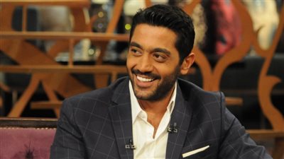 أحمد فلوكس: إلهام شاهين فتاة أحلامي فترة المراهقة