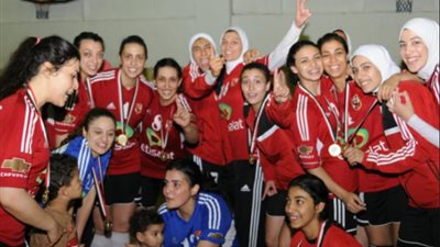 الأهلي يفوز على الصيد في البطولة العربية لسيدات الطائرة