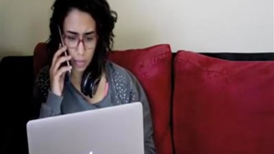 بالفيديو.. «أنا النفسية» يكشف «شيزوفرينيا» الشباب على مواقع التواصل