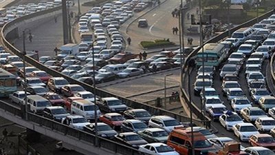 كثافات مرورية بكوبري 6 أكتوبر في اتجاه الجيزة