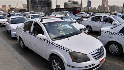 احسب تكلفة مشوارك بالتاكسي الأبيض بعد زيادة أسعار الوقود