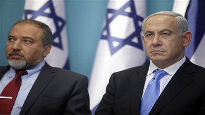 هاآرتس: روسيا ترفض استقبال نتنياهو وليبرمان