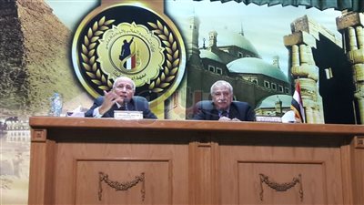 وزير الإنتاج الحربي لـ«طلاب الجامعات»: مصر في منطقة الصراعات