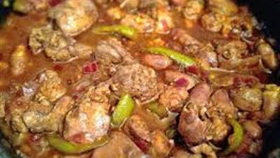 طريقة إعداد كبدة الفراخ بصوص الطماطم