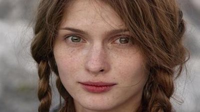 احذرى.. أشعة الشمس تسبب الكلف