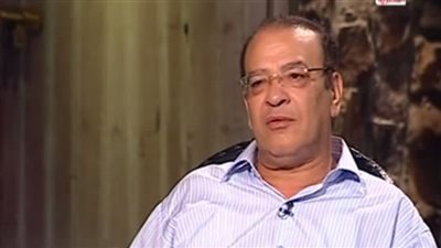 صلاح عبد الله ساخرا: لو الأهلي خد الدوري هبطل لعب كرة