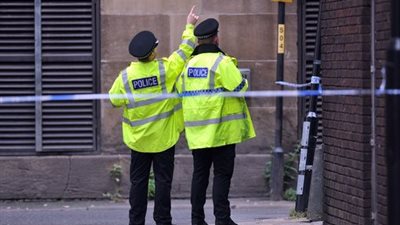 مقتل شخصين بفندق «مانشستر» في بريطانيا (صور وفيديو)