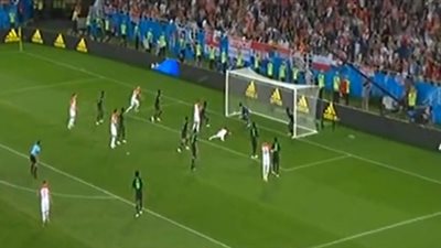 كرواتيا تتقدم بهدف أمام نيجيريا بالشوط الأول (فيديو)