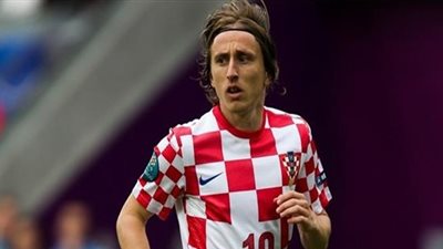 «مودريتش» يحرز الهدف الثاني لكرواتيا في نيجيريا (فيديو)