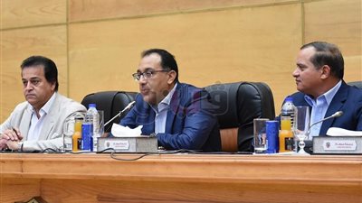 مدبولي لطلاب جامعة سوهاج: لا تتعجلوا أحدكم سيكون في مكاني مستقبلا