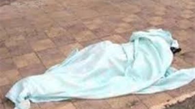 مصرع ميكانيكي سقطت عليه ماسورة بسوهاج