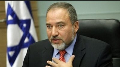 وزير دفاع الاحتلال يشعل الصراع على اكتشافات الغاز البحرية