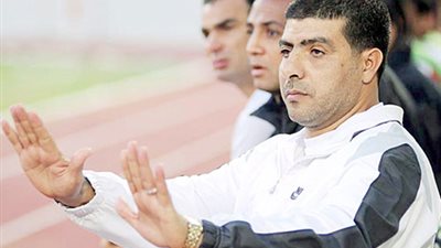 العشرى يستعجل مكافأة المقاصة لتحفيز لاعبيه قبل موقعة المحلة