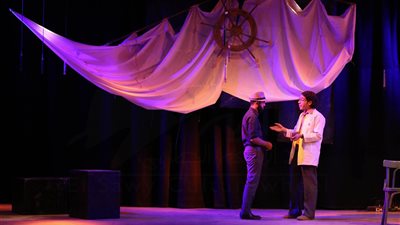 بالصور.. «شظايا» تقدم «ذهب» على مسرح ساقية الصاوي