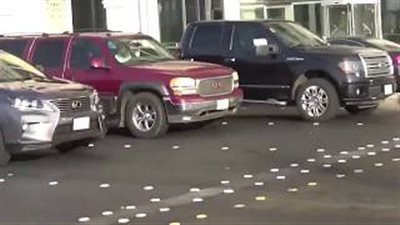 بالفيديو.. «وصلة رقص» لشاب تتسبب في توقف حركة المرور بجدة