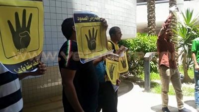 بالصور.. مسيرة لطلاب الإخوان بمعهد العاشر من رمضان