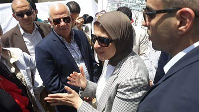 وزيرة الصحة تتفقد مستشفى بور سعيد العام