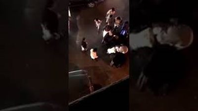 شاب يطعن حماته بعد شجار عنيف في السعودية (فيديو)