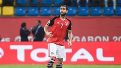 أحمد فتحي يتعرض للإصابة في مران المنتخب