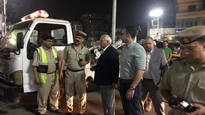 محافظ الدقهلية يشن حملة ليلية لضبط حركة المرور ومصادرة 32 توك توك