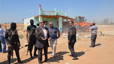 محافظ الإسماعيلية يرأس حملة لرفع وإزالة التعديات على 100 فدان