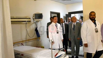 محافظ الأقصر يزور مستشفى أرمنت الجديدة بعد دخولها قائمة الأفضل