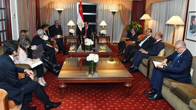 السيسي لرئيسي سويسرا وكوريا الجنوبية: نتطلع لتعزيز العلاقات على مختلف الأصعدة.. نسعى لزيادة حجم التبادل التجاري والاستثمارات.. نعمل للتوصل إلى حلول سياسية لأزمات المنطقة