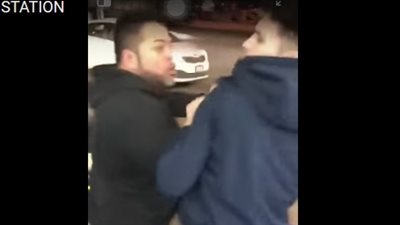 لحظة الاعتداء على شاب ومحاولة خطفه من محطة وقود (فيديو)