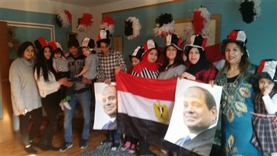 الجالية المصرية في ألمانيا تحتفل بفوز الرئيس السيسي