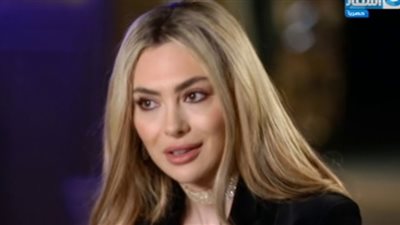 وفاة والد الفنانة ستيفاني صليبا