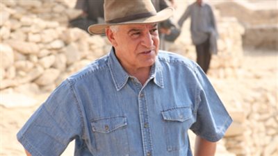 زاهي حواس يطالب بتدريس مادة السياحة في كافة المراحل التعليمية