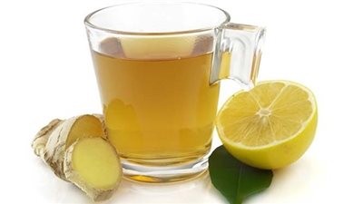 «الخل والليمون والعسل» وصفات طبيعية لتفتيح لون الشعر