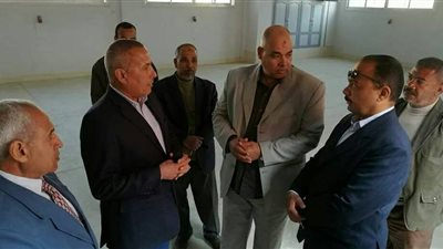 محافظ ووكيل القوى العاملة بالسويس يتفقدان مركز تدريب حي عتاقة (صور)