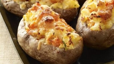 طريقة إعداد البطاطس المحشوة بالفرن