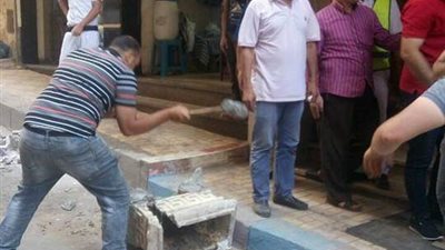 أهالي الإسكندرية يشتكون من إشغالات الطرق (صور)