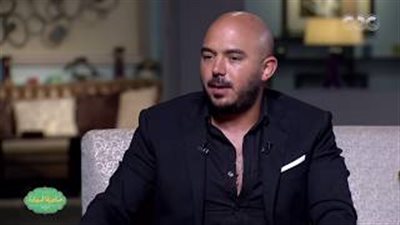بالفيديو.. محمود العسيلي: عمرو دياب سبب اقتناعي بالأغنية المصرية