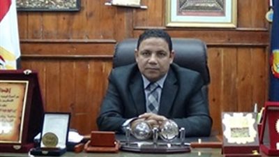 العاملون بمديرية التعليم بالبحيرة يتبرعون بمبلغ 5500 جنيه لدعم مصر