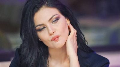 دارين حداد تعلن وفاة والدتها