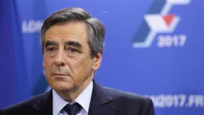 فيون يفجر مفاجأة: فرنسا تتحول لـ«دولة فاشلة» بسبب أزمة الديون