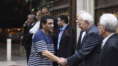 وزير الرياضة وفاروق جعفر في عزاء أمين صندوق الزمالك (صور)