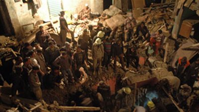 العثور على جثة طفل تحت أنقاض عقار حدائق القبة