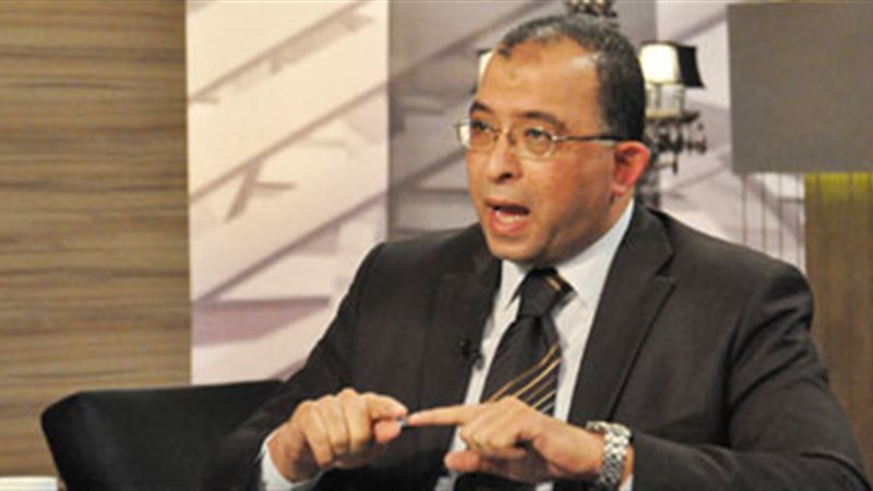 الدكتور أشرف العربي