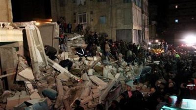 شاهد عيان يروي تفاصيل انهيار عقار حدائق القبة