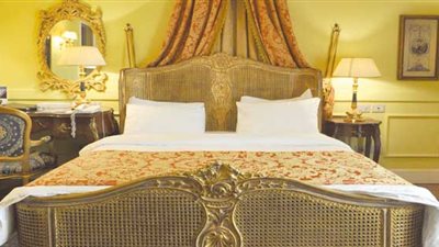 بجنيه واحد شاهد سرير الملك فاروق