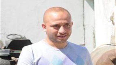 مكتشف المواهب فى الأهلى يتابع حسين 