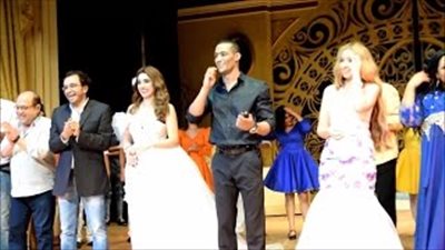 بالفيديو.. محمد رمضان يحيي جمهوره على خشبة «الهرم»