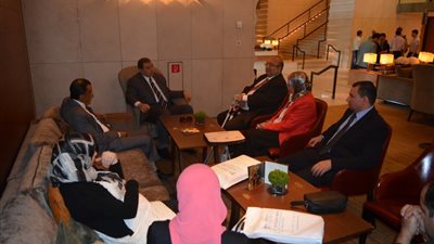 اجتماع بين «سعفان» والوفد المصري المشارك بمؤتمر العمل بجنيف