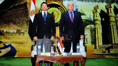 وزير الرياضة يدعو شباب الجامعات للمشاركة في إنجاح أمم أفريقيا (صور)