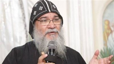 خطة إبعاد «أسد الصعيد».. تحركات سرية لشحن الأقباط ضده.. واجتماعات لكبار الكهنة لإفساد رحيله.. مطالب بمحاكمة الأنبا مكاريوس.. وتفكير في تكليفه برعاية أقباط كندا